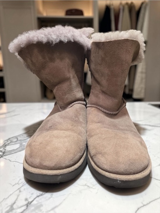 UGG Shoes - UGG Women's Short Shearling-Lined Suede Boots - Taupe